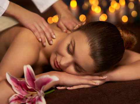 Massage Parlour in Thane +91 9867147163 - Diğer