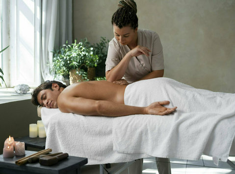 Myra Spa – Unwind & Recharge In Wakad | 📞 98606 21818 - Làm đẹp/ Thời trang