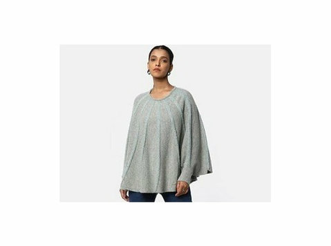 Women's Capes & Ponchos - Odjevni predmeti