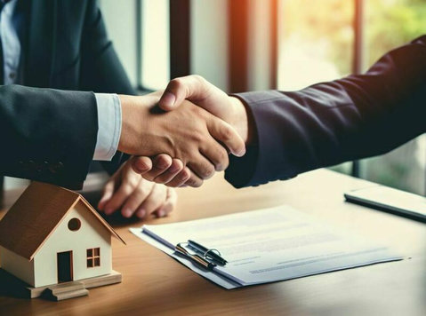 Property dealer in kharar - Останато