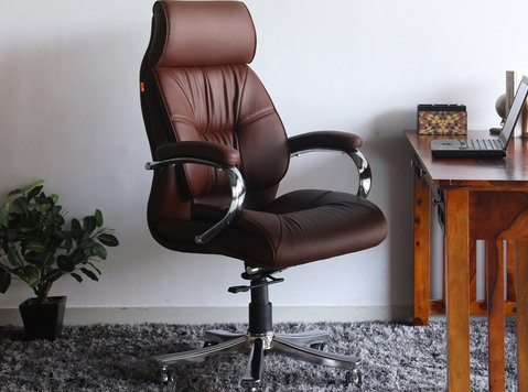 Convenient Office Furniture Near Me – Visit or Order Online - Mobili/Elettrodomestici