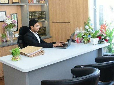 Mohit Khandelwal Associates - Legal/Finance