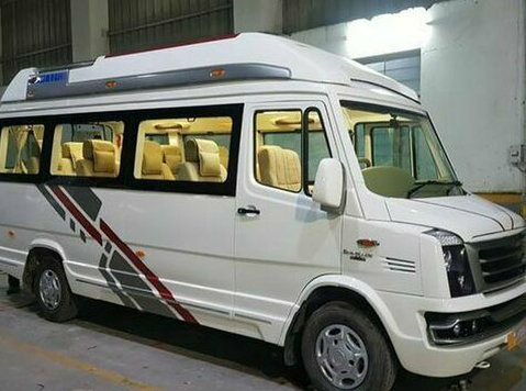 Tempo Traveller in Jaipur - Drugo
