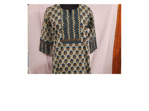 Wholesale Ladies Garments Exporter in Delhi Ncr - Clothing/Accessories