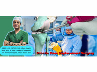 Leading Robotic Knee Replacement Surgeon in Noida - Muu
