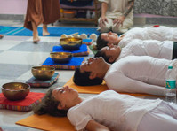 yoga retreat in Rishikesh India - 스포츠/요가