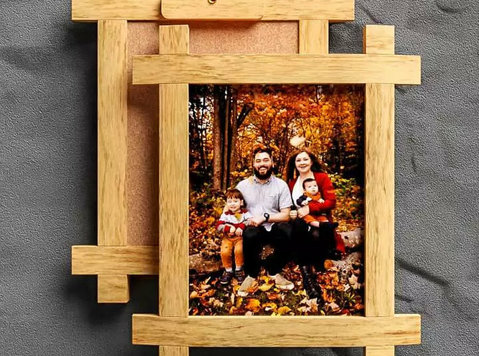 Keep Your Precious Moments with Custom Photo Frames - Друго