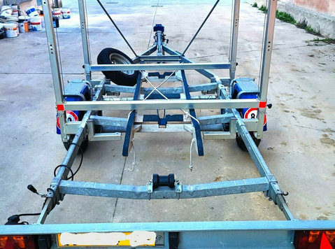 Carrello Elle Bi per trasporto due Imbarcazioni - Sporteszközök/Hajók/Kerékpár