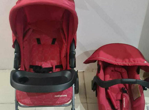 Stylish Baby Stroller and Carrier Set - Great Condition - بچوں کا سامان