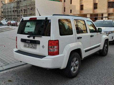 2010 Cherokee Jeep Liberty Single owner - Cars/Motorbikes