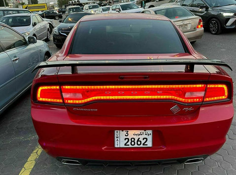 2013 Dodge Charger RT V8 Hemi in Excellent condition - 차/오토바이