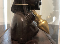 Wood and bronze unknown female tribal sculpture - Koleksiyon parçaları/Antikalar