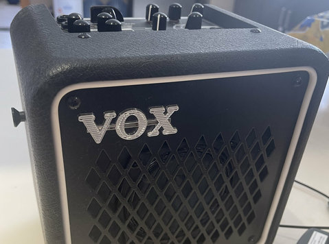 Electric Guitar Practice Amp: Vox Mini Go 3 - Elektroonika