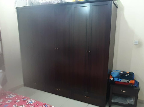 Bed room set - Furniture/Appliance