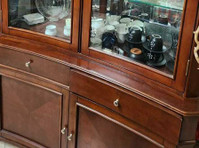 Display Crockery Almirah in excellent condition - Móveis e decoração