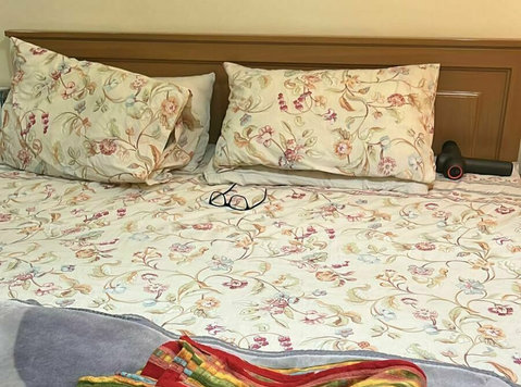 Double bed set - Furniture/Appliance