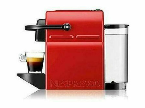Nespresso Coffee Machine - Red (used) - Nábytok/Bytové zariadenia