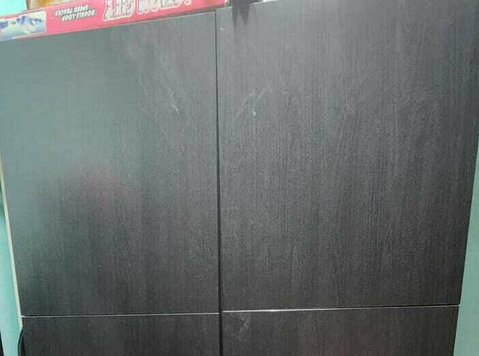 Wooden cupboard in excellent condition - اثاثیه / لوازم خانگی