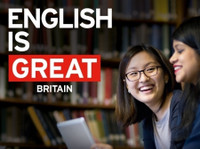 British and American native MA CELTA English teachers. - Altro