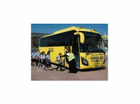 Uae's Premier Hiace Rentals for School Transportation Needs - Mudança/Transporte