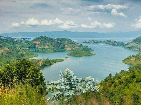 Uncover the Beauty of Rwanda with a 1 Day Gisenyi Lake Kivu - Autres