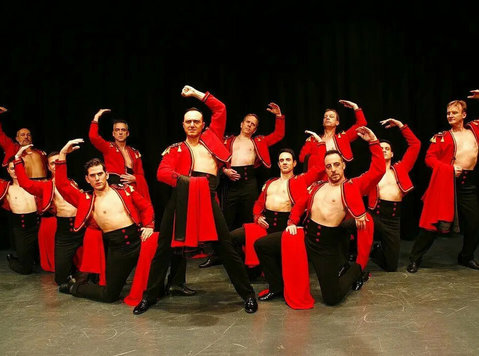 Enthüllung der Eleganz der Bachata Tanzschule - Musik/Teater/Dans