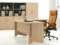Office Table and chair, or executive furniture for sale - Möbel/Haushaltsgeräte