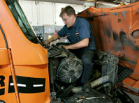 diesel mechanics training service at Sa Mining College - غیره