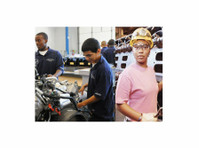 diesel mechanics training service at Sa Mining College - Otros