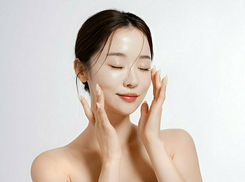 South Korean Beauty Care Products - Kauneus/Muoti