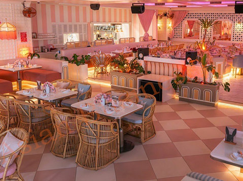 0149574 Busy Bangkok Shopping Mall Restaurant Priced - Overig