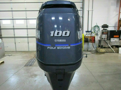 Yamaha 100hp Four Stroke outboard Motor Engine - Voitures/Motos