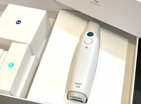 Medit i700 wireless 3d intraoral dental scanner - Electronics
