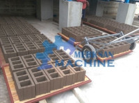 Machine de fabrication de brique - Citi