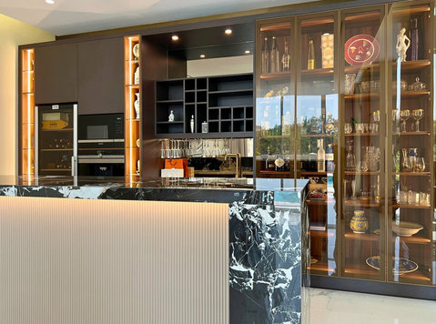 Luxury Kitchen Design & Customization in Dubai - Contruction et Décoration