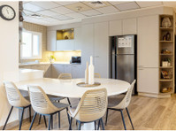 Upgrade your Kitchen Interiors - Pembangunan/Dekorasi