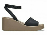 Shop Shoes, Flip Flops & Footwear Online | Crocs UAE - 服饰