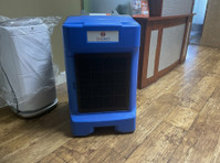 Commercial grade dehumidifier for industrial use. - Ostatní
