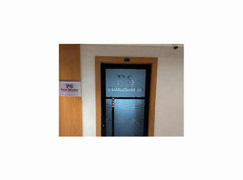 Print Solution Trading L.l.c - Electricians/Plumbers