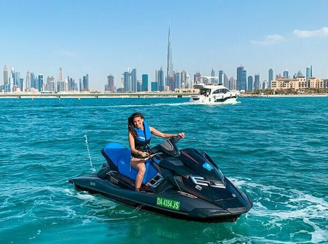 Best Dubai jet ski tour by OceanAir Travels - Muu