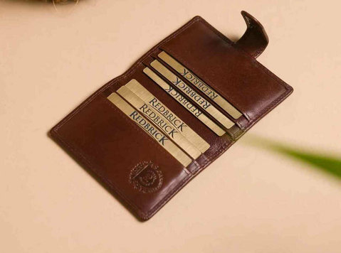 Mens designer card holder in Uk - الملابس والاكسسوارات