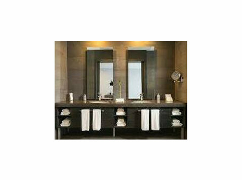 Elevate Hygiene Standards with Sloane Cleaning's Washroom - Limpieza