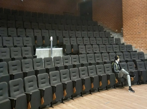 Modern Classroom Seating Arrangements for Lecture Theatres - Egyéb