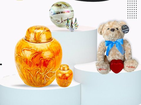 Finding Comfort in Adult Cremation Urns - אחר