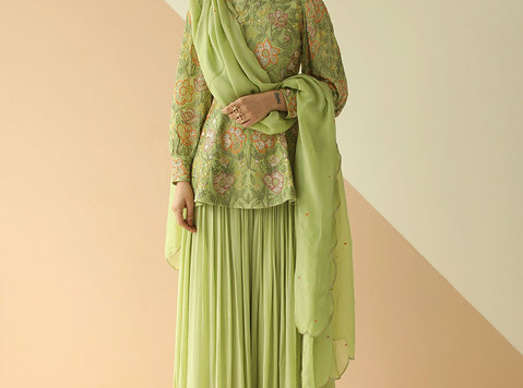 Get Sharara sets Online in India at Mirraw Luxe | Us | India - เสื้อผ้า/เครื่องประดับ