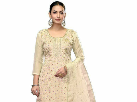 Shop All-white Salwar Kameez Sets – Simple Yet Stunning - Roupas e Acessórios