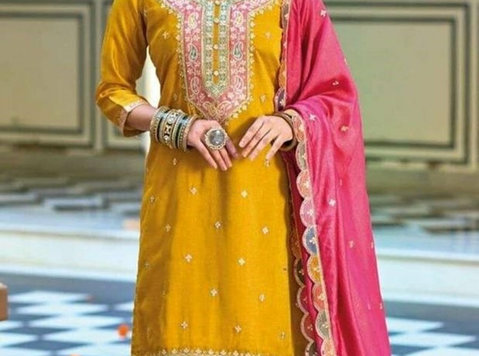 Trendy Party Wear Salwar Suits for Women 2025 - Odjevni predmeti