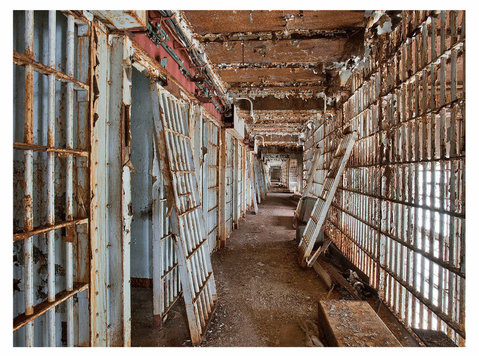 Essex County Penitentiary New Wing - Abandoned Place Photogr - Zbierky/Starožitnosti