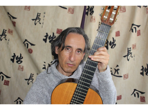 Guitar Tuition via Skype. All Styles (7) - Music/Theatre/Dance