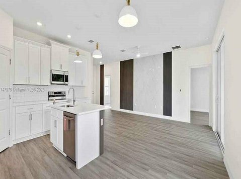 https://realestai.com/florida/sarasota-county/ - Övrigt